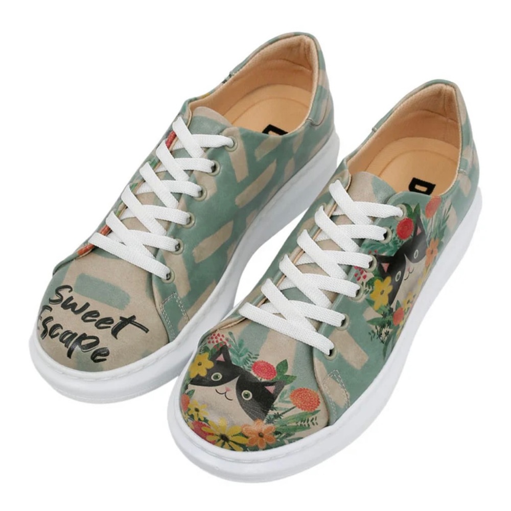 Women’s leather sneakers!
